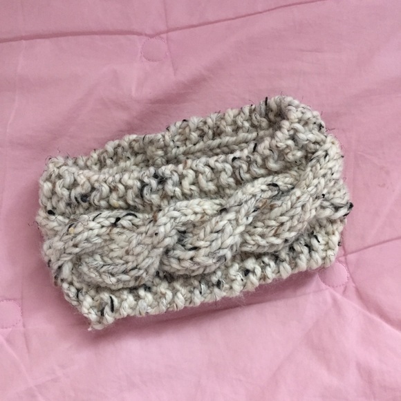 Accessories - Cable Knit Headband